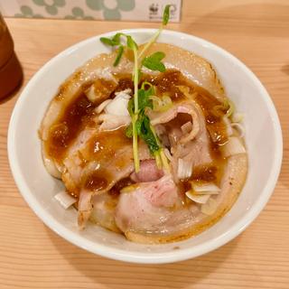 炙りチャーシュー丼(クラム＆チキンヌードル くらちき)