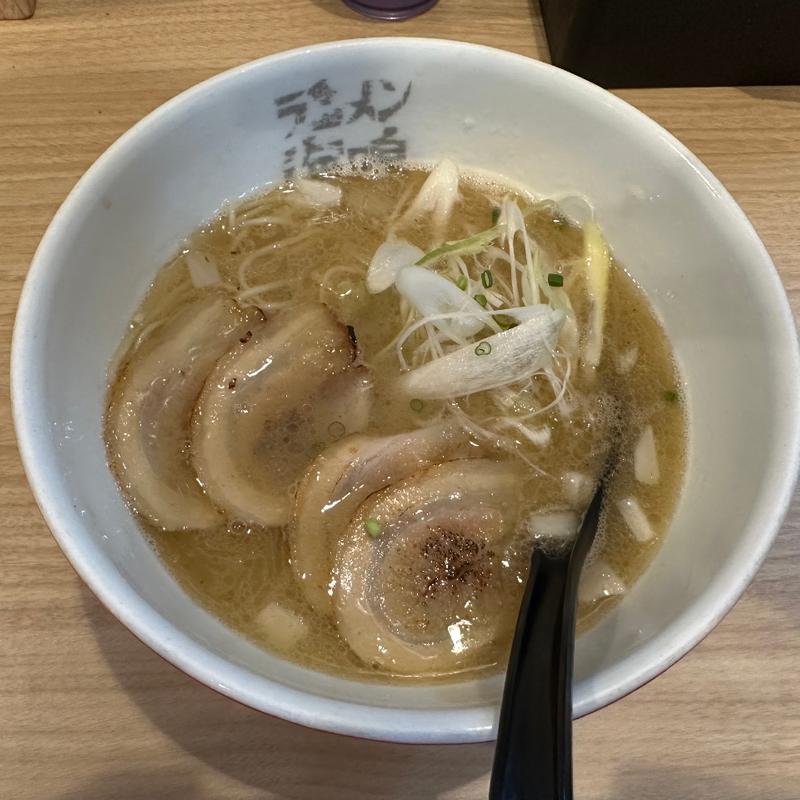 魚介とんこつラーメン(ラーメン海鳴 博多デイトス店)