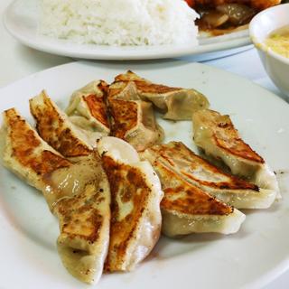 餃子(中華料理 つくし)