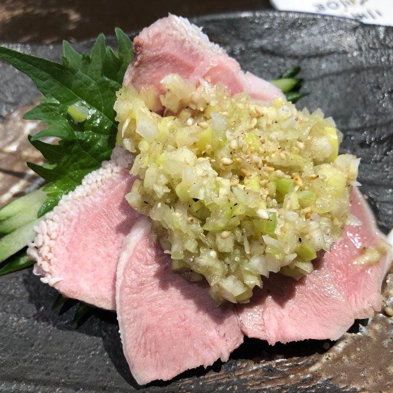 たん刺し(大衆ホルモン肉力屋 下北沢店)