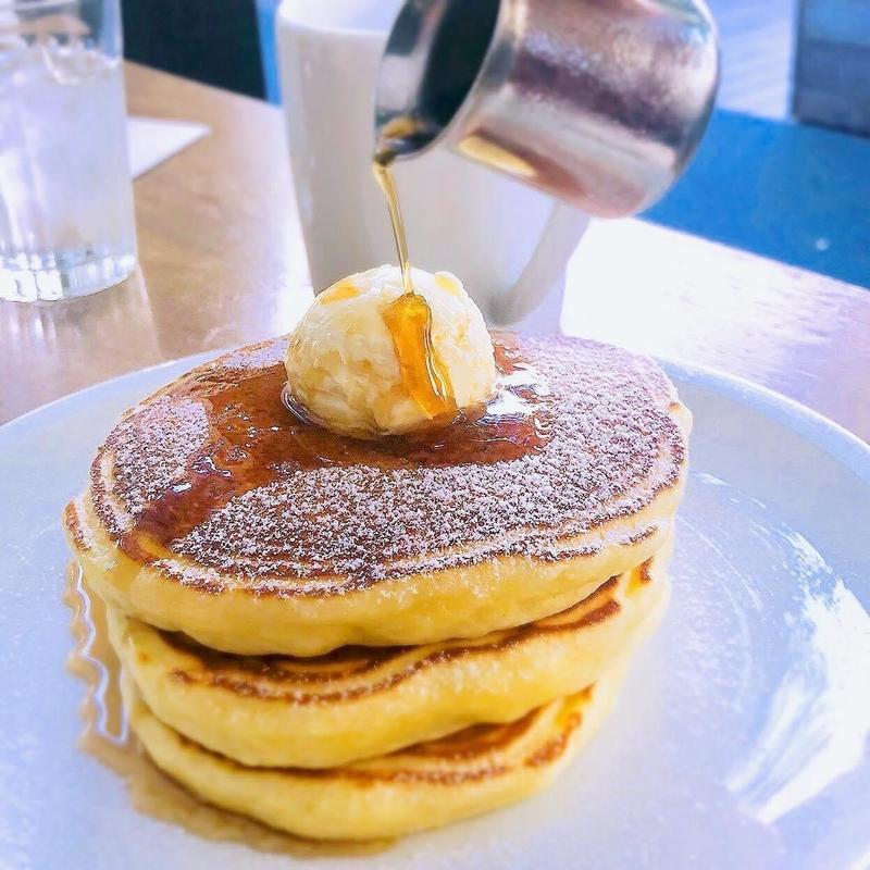 クラシックバターミルクパンケーキ バニラアイス(crisscross)