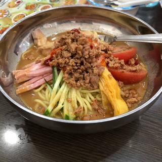 台湾冷麺(台湾料理 鴻翔)