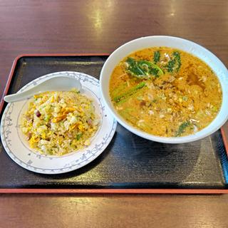 タンタン麺＋半チャーハン(野庭飯店)