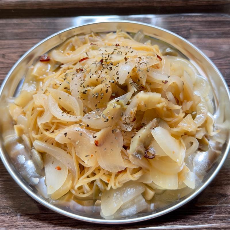 搾菜と新玉ねぎのペペロンチーノ(ベルクス 東墨田店)