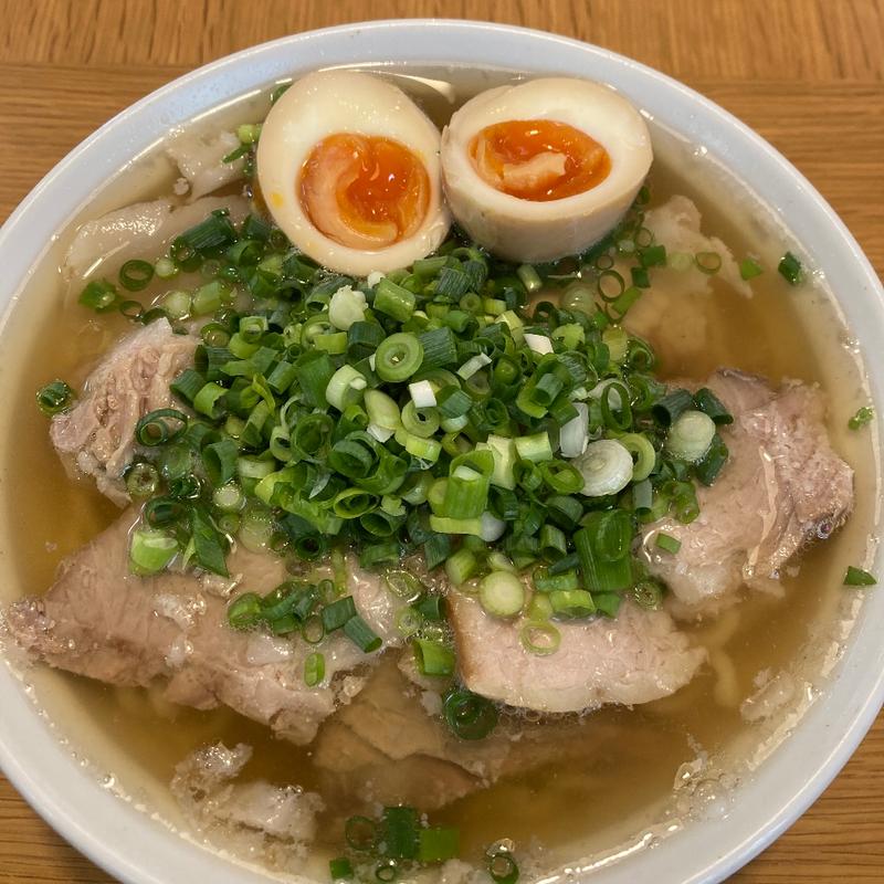 青春ラーメン（煮卵、肉盛）(ラーメン香福)