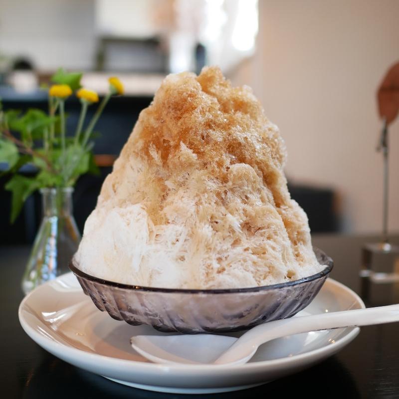 レモンほうじ茶ミルク(氷と喫茶 ivy)