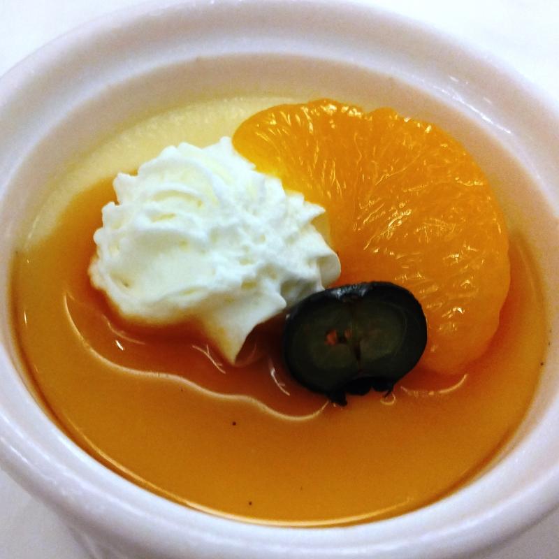 横浜生まれのプリンアラモード(Terrace and Table （テラス アンド テーブル）)