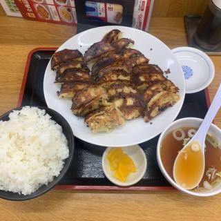 ギョウザ定食（8個）(福しん 新宿小滝橋店 )