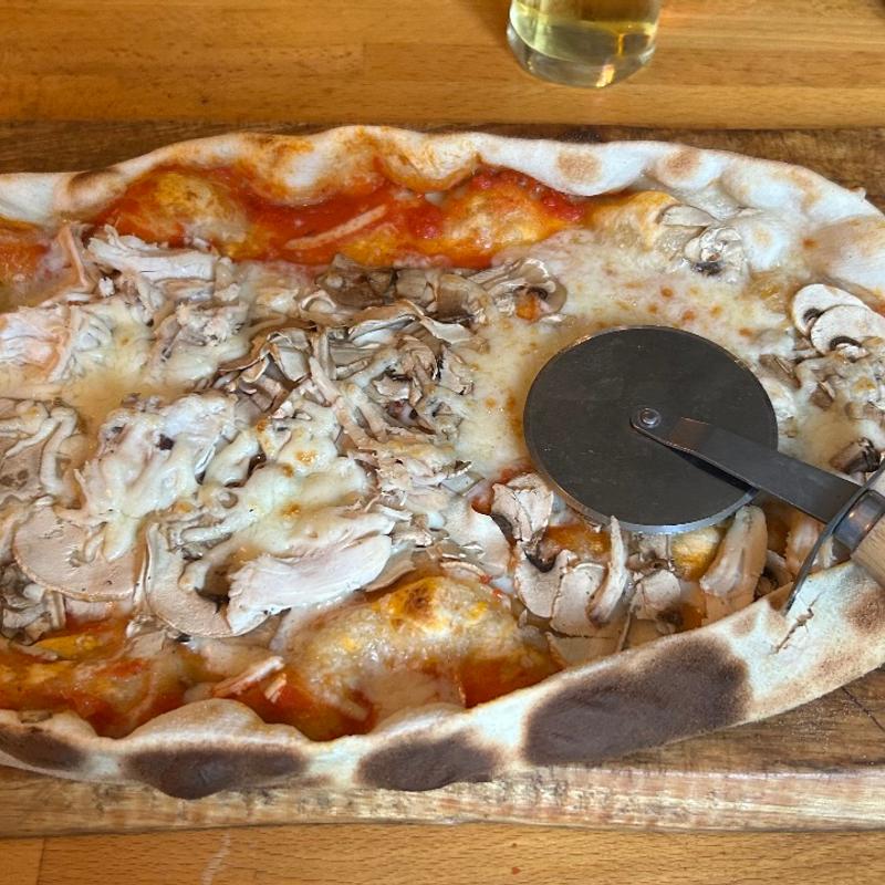 チキンピザ(The Abingdon Arms)