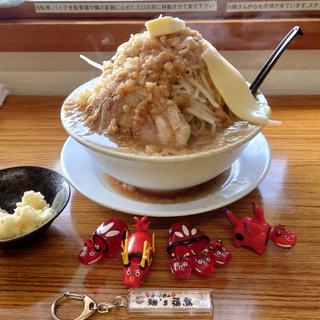 ラーメン バターチーズトッピング(バカ増しの里 ジャンクラーメン じおん(ジャンじ))