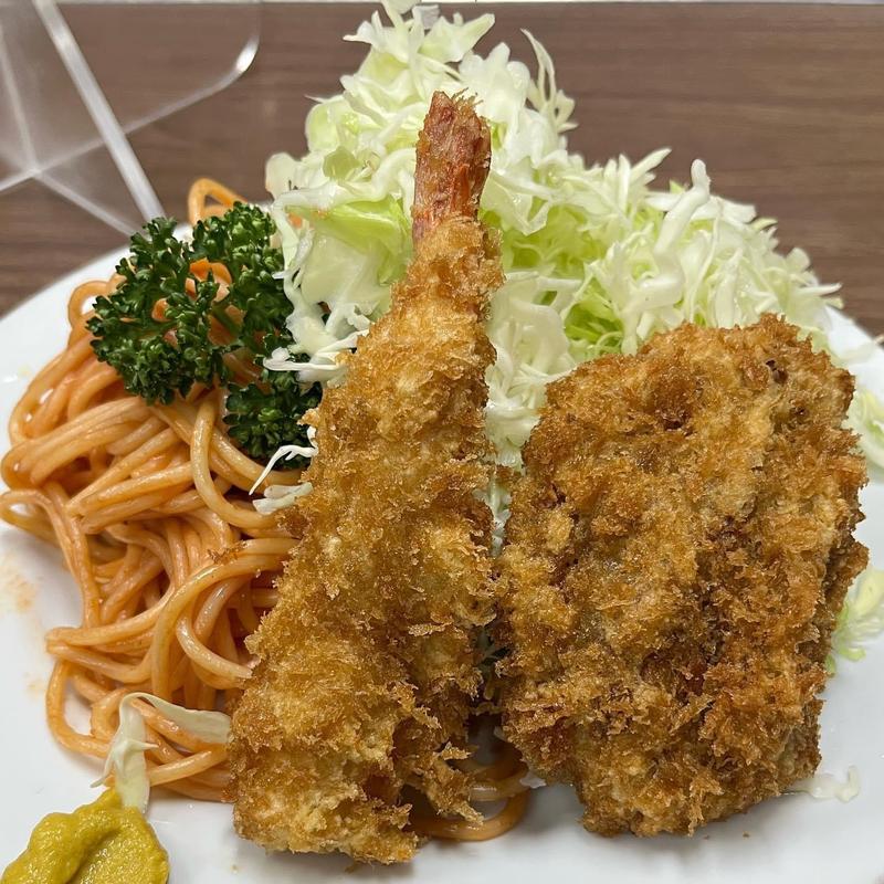 エビフライライス メンチカツ(桃乳舎)