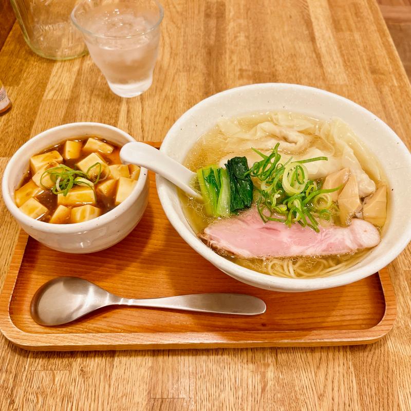 鳥取県産大山鶏のわんたんめんしお(らーめんシゲトミ)