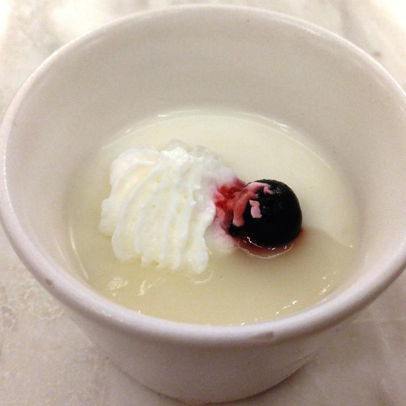 湘南ゴールドのパンナコッタ(Terrace and Table （テラス アンド テーブル）)