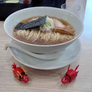 醤油らぁ麺(うえんで喜多方店)