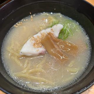 魚介と鶏の白湯ラーメン