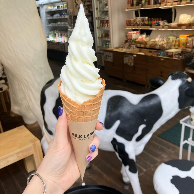 オホーツクファーム喜多牧場ソフトクリーム(MILKLAND HOKKAIDO→TOKYO　ミルクランド北海道)