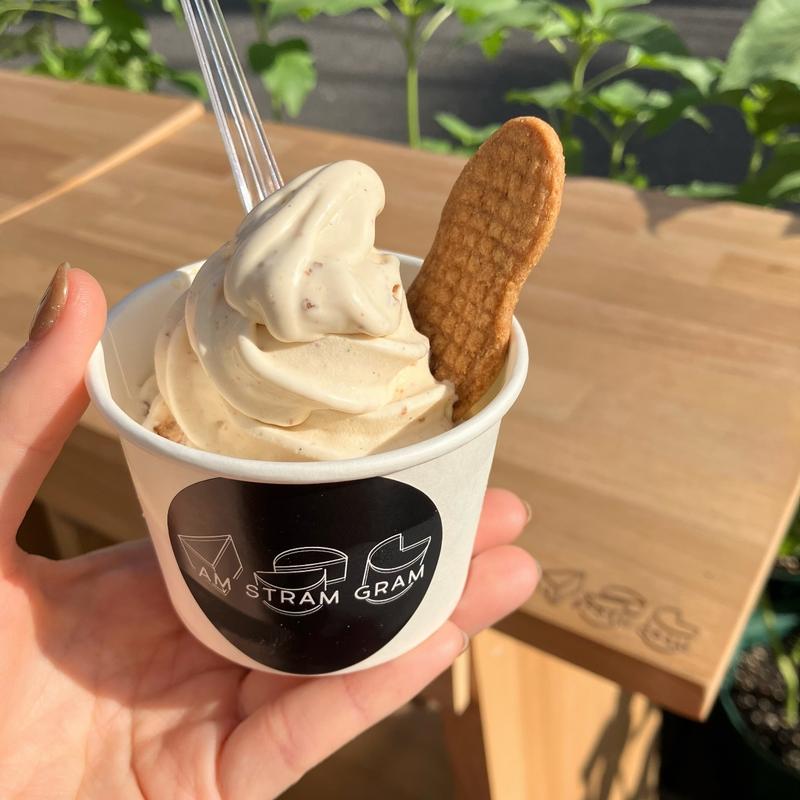 タルト屋の出来立てクッキー＆クリーム(アムストラムグラム 恵比寿)