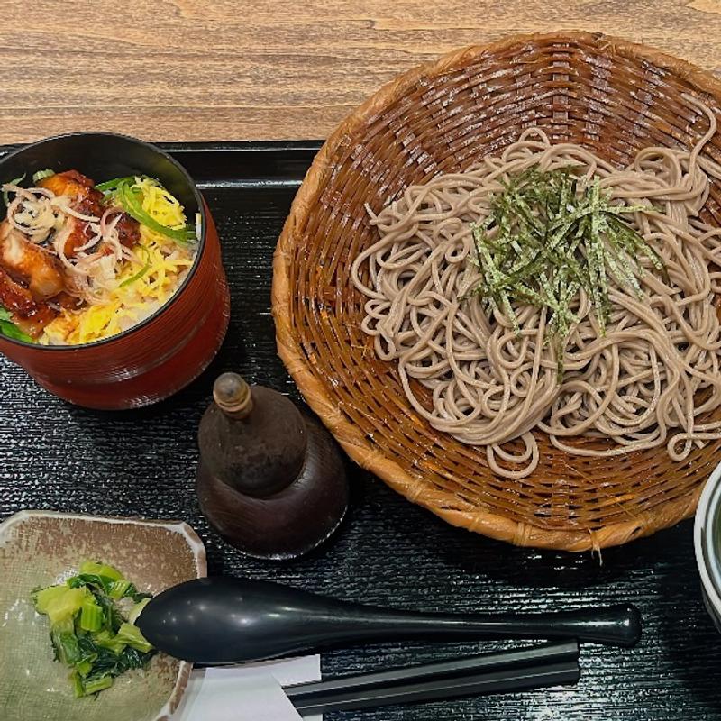 うなとろろご飯定食　ざるそば(きなさ 京都MOMO店 )