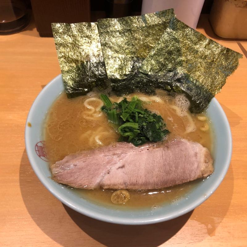 (家系ラーメン 貫徹家)