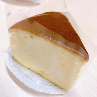 チーズケーキ(お菓子茂 （OKASHIMO）)