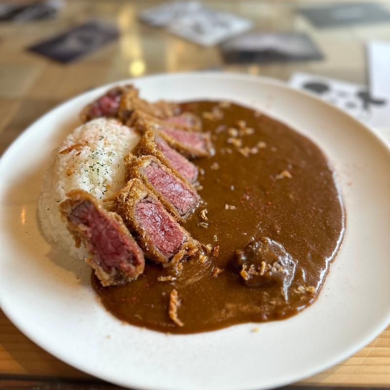 これが肉屋がつくるビフカツカレーです(THE BUTCHERS PARADISE)