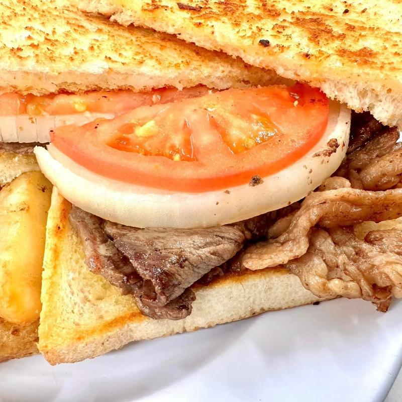 ステーキサンド(ハイウェイドライブイン )