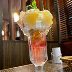 桃のパフェ(びっくりドンキー 吉祥寺店)
