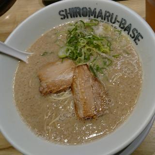 シロマルベース(イップウドウ シロマル ベース 渋谷店)