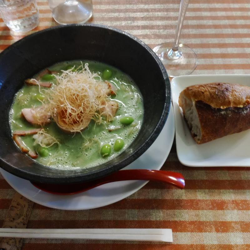 枝豆とほうれん草のポタージュ麺(麺ビストロnakano)