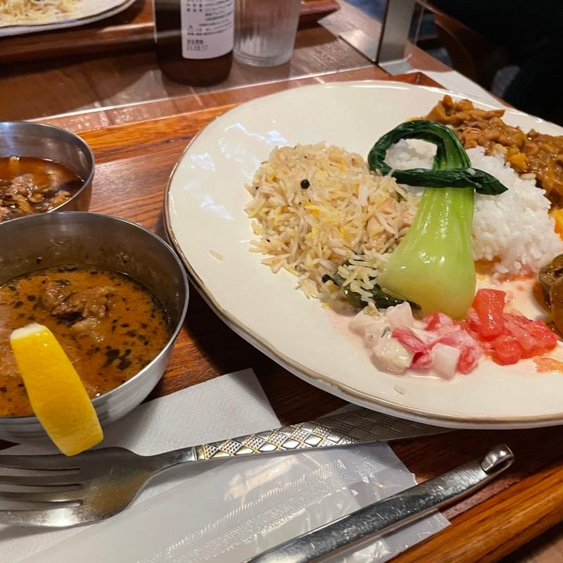 (スパイスカレーまるせ )