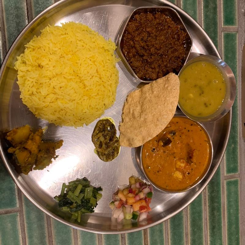 (マナカマナ （Manakamana）)