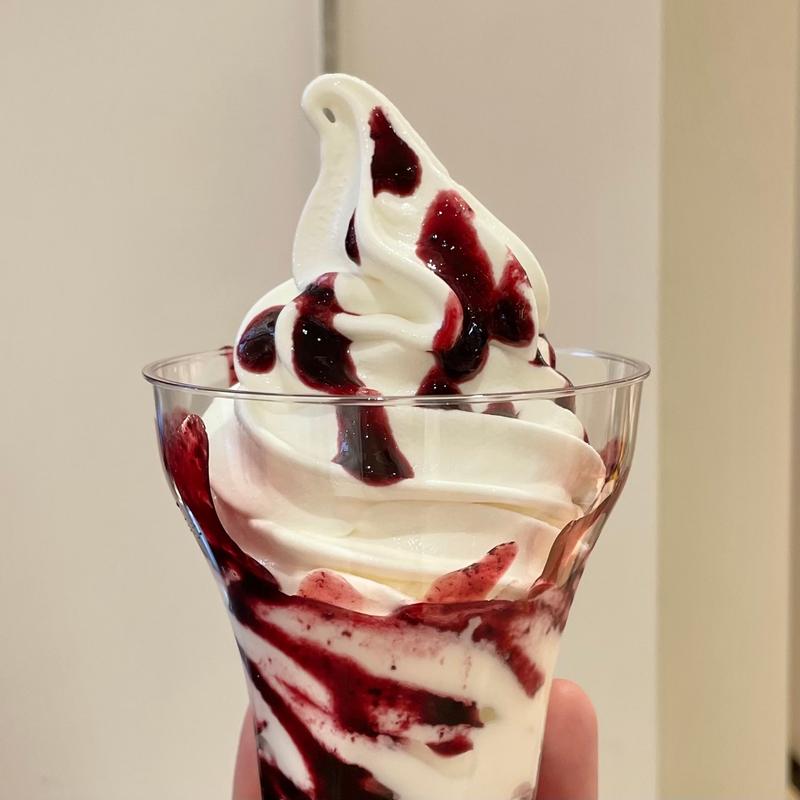 ハスカップソフト(北海道ライブマルシェ)