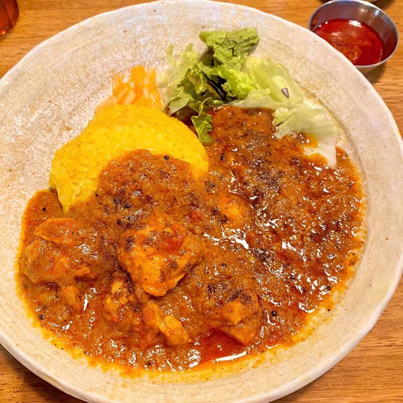 チキンカレー(SPICY CURRY 魯珈 （スパイシーカレー ろか）)