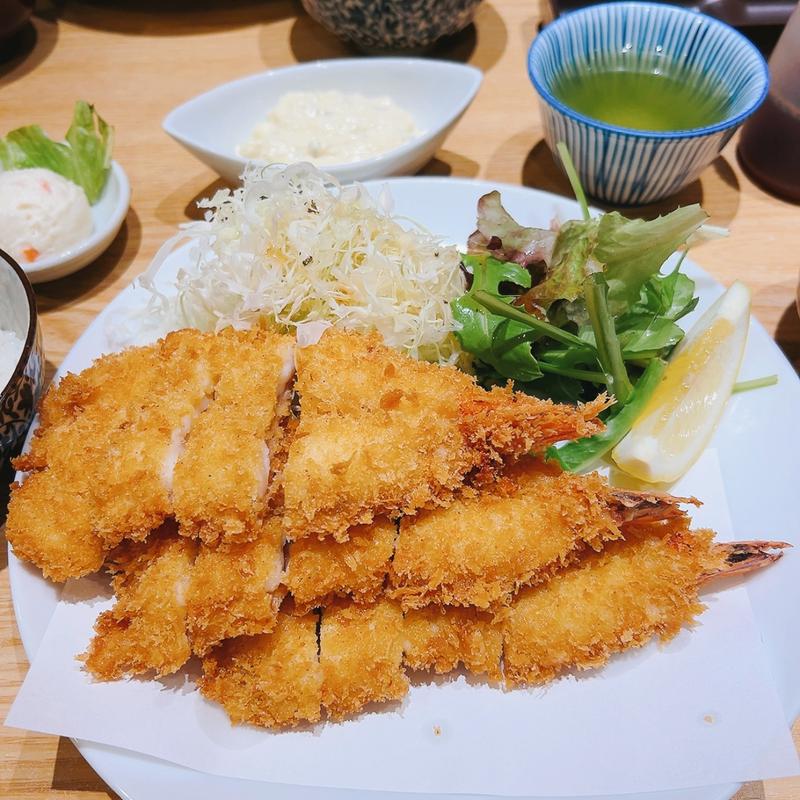 海老フライ定食(漣（さざなみ）)