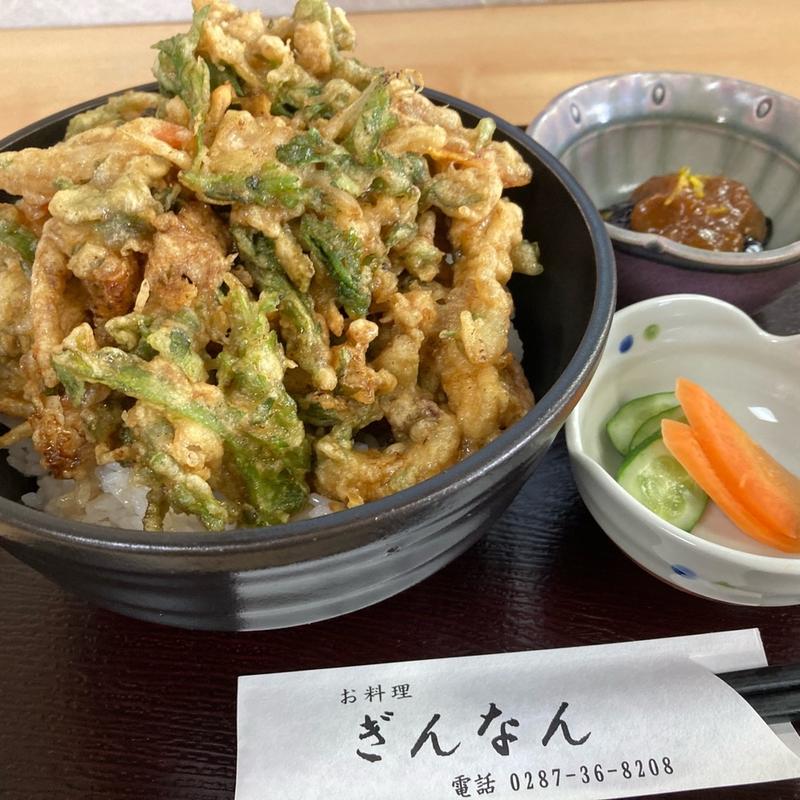 海鮮かき揚げ天丼(ぎんなん)