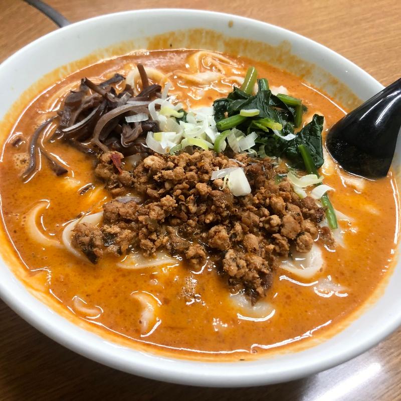 担々削刀麺(華隆餐館)