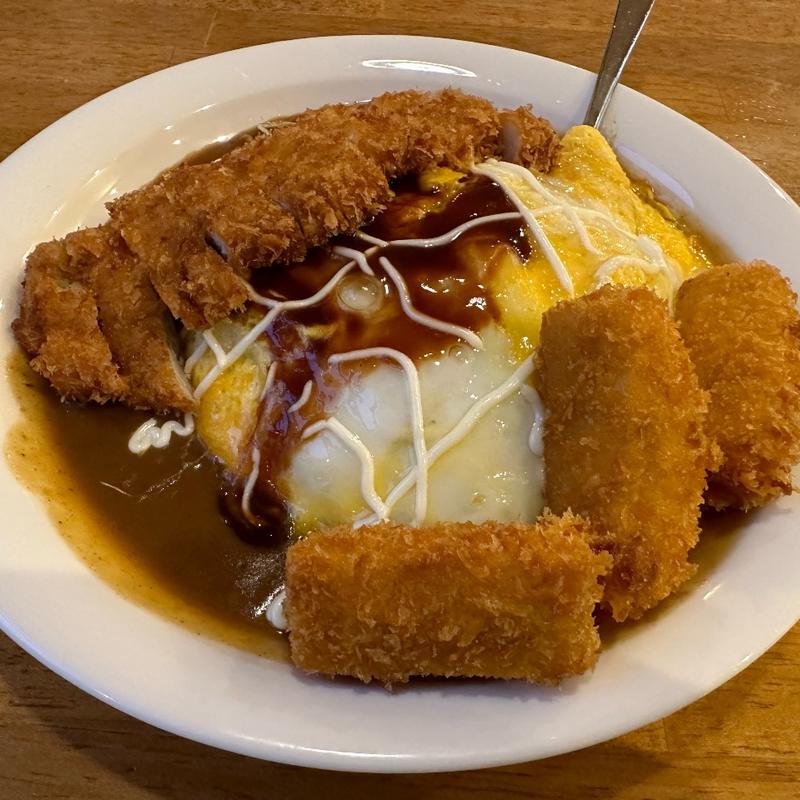 やさたまカツコロッケカレー(かれー屋伊東 （イトウ）)