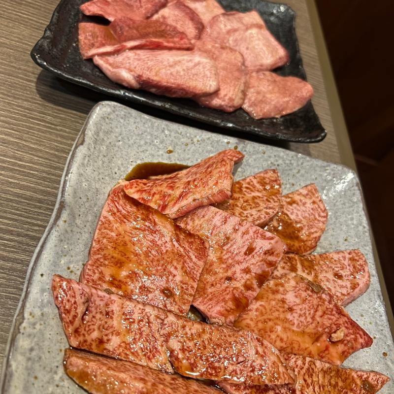 上タン塩・上カルビ(上野 焼肉板門店)