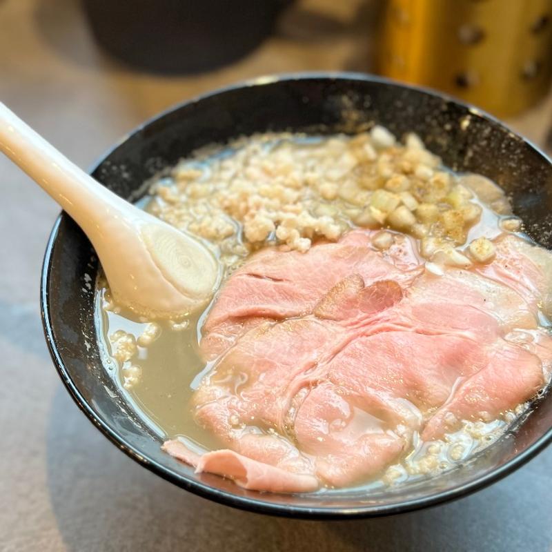 背脂生姜煮干蕎麦(丿貫札幌)