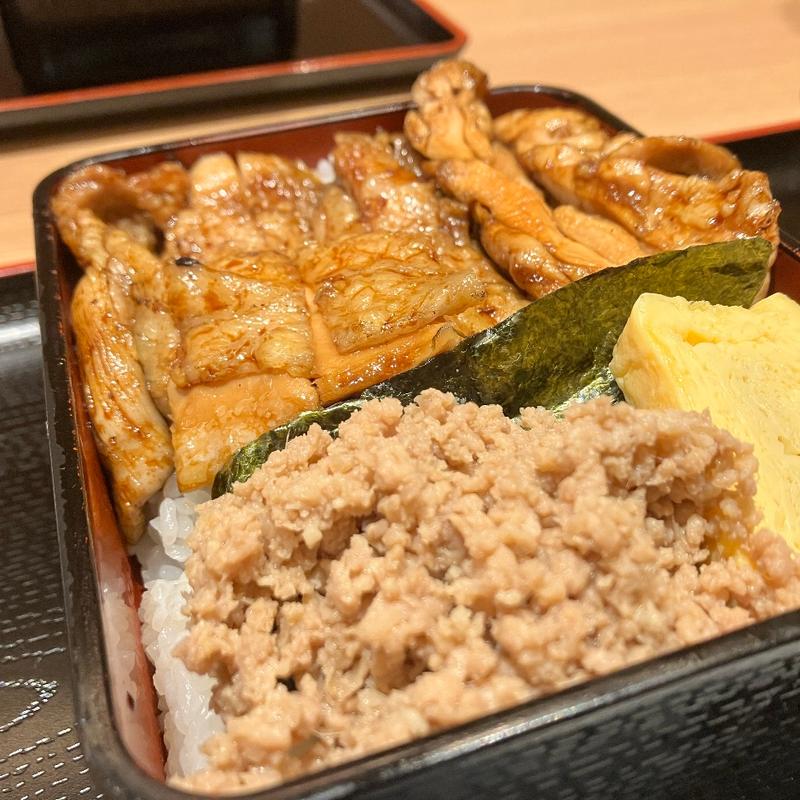 きじ焼重(焼鳥居酒屋ぴん)