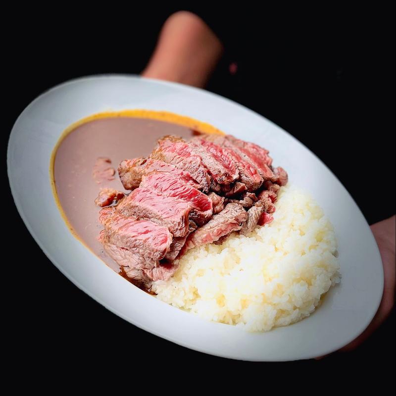 伝説のステーキカレー(食堂 肉左衛門 金閣寺店)