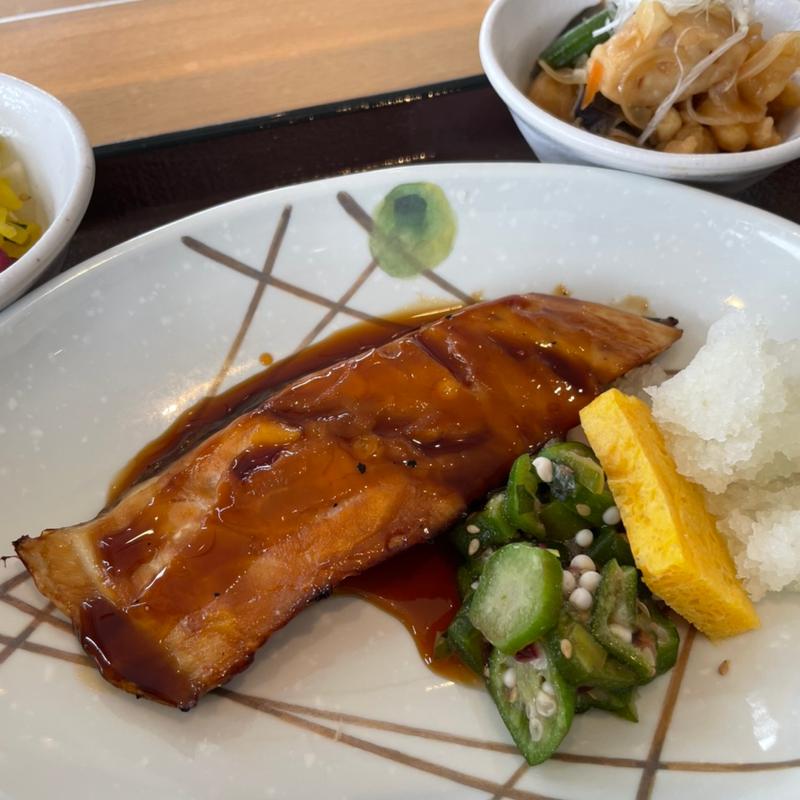 特ランチ(湾岸食堂 本店)