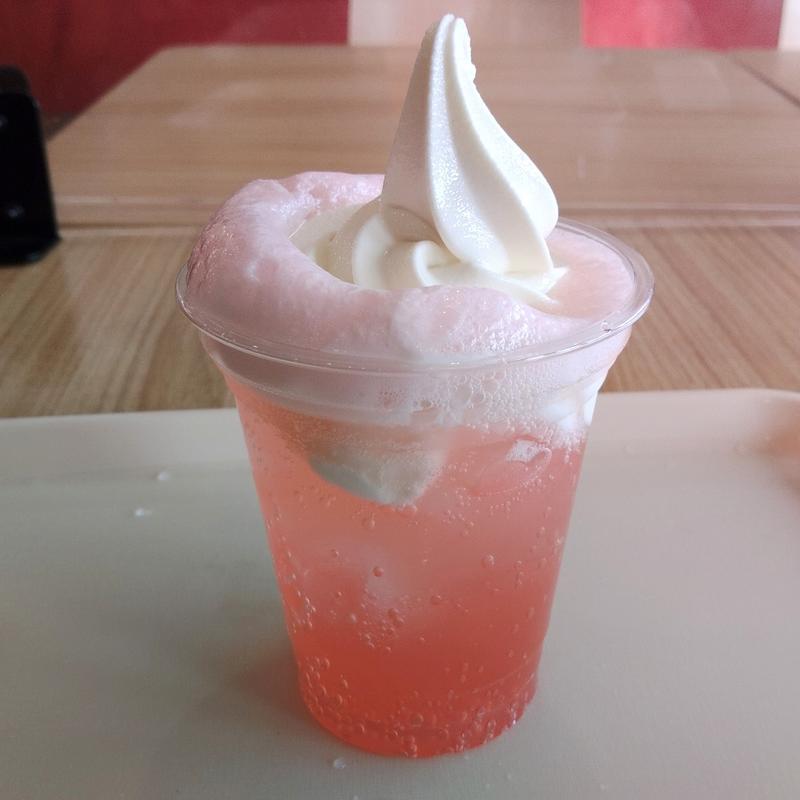 ピンクレモネードフロート(ポッポ 花巻店 )