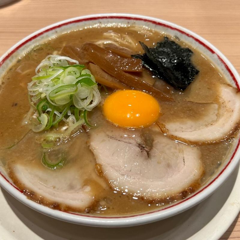 (東京煮干し らーめん玉 東京駅店)