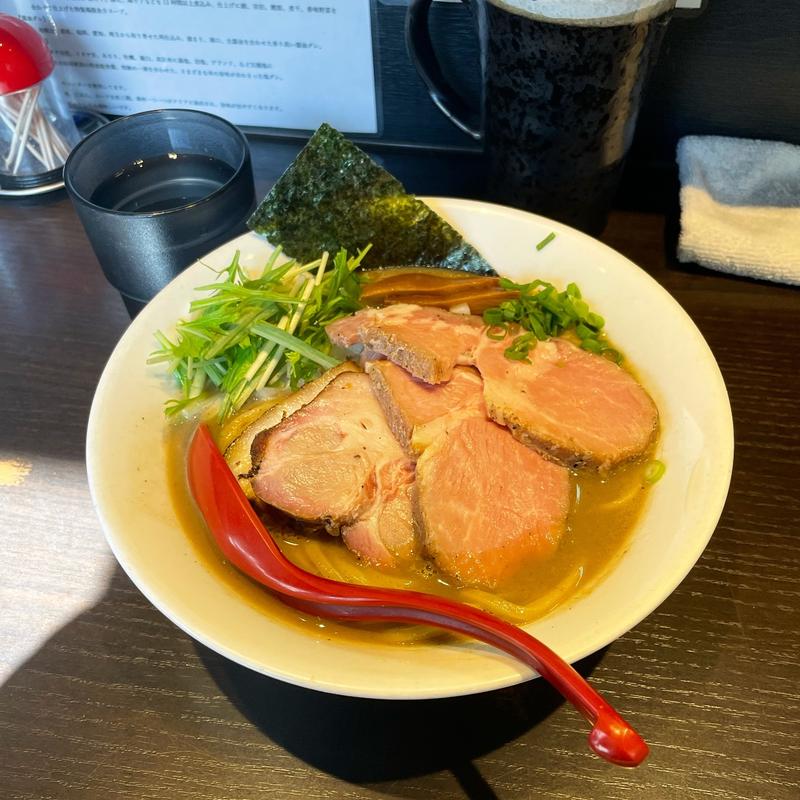 チャーシュー煮干豚骨らぁめん(麺処 夏海 )