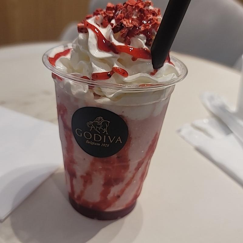 ホワイトチョコレート ストロベリー ショコリキサー

(GODIVA café Ginza)