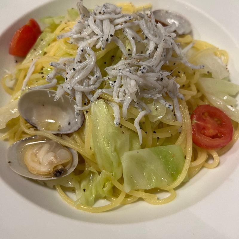 しらすと春キャベツのペペロンチーノ(ViñaVinVino 新宿店)