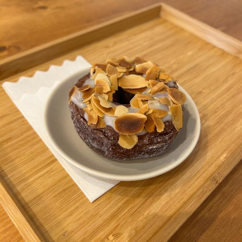 アーモンドチョコ(ミサキドーナツ 逗子店)