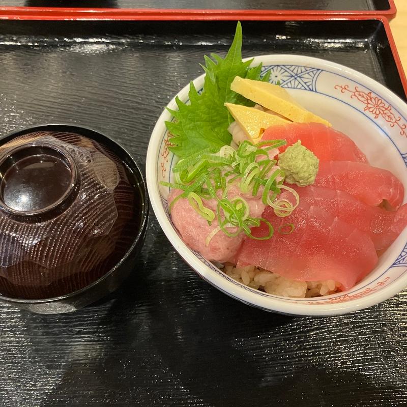 まぐろ丼(鮨・酒・肴 杉玉 北千住)