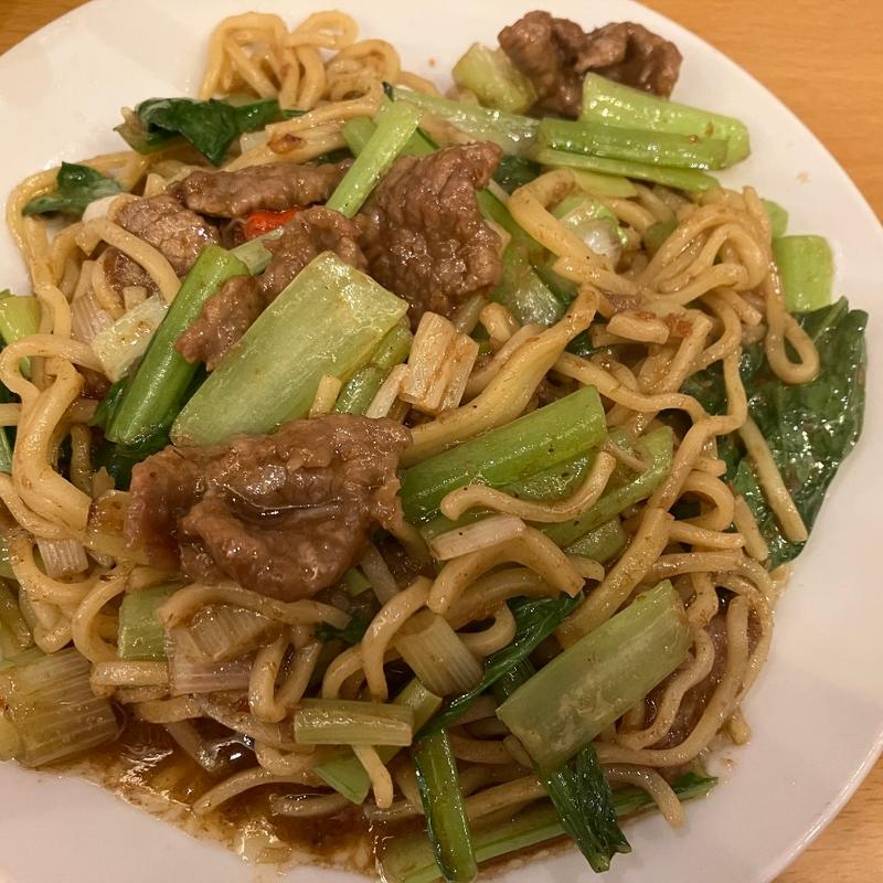 牛肉焼きそば(新台北 別館 浜松町駅前店)